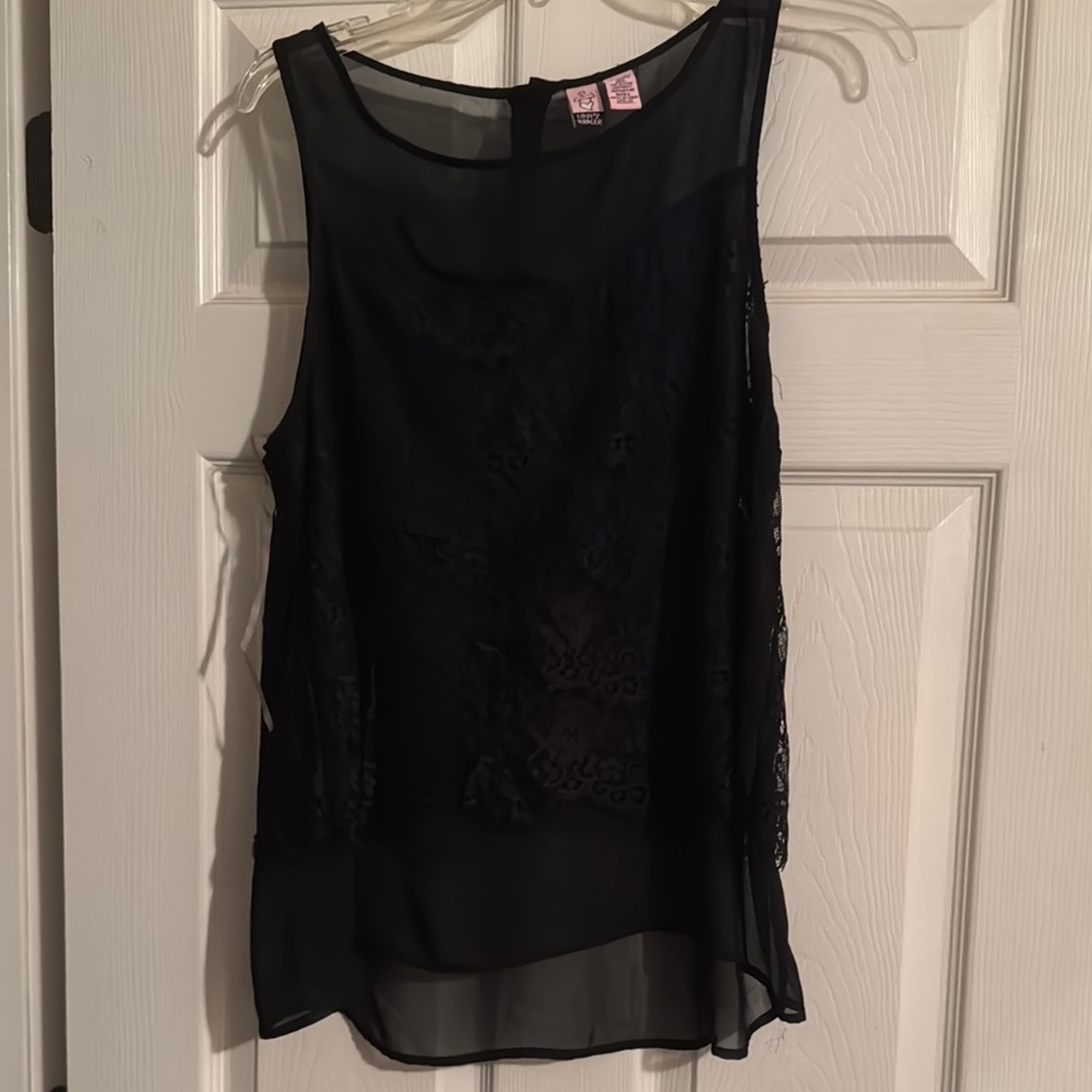 Elegant Black Lace Sleeveless Top